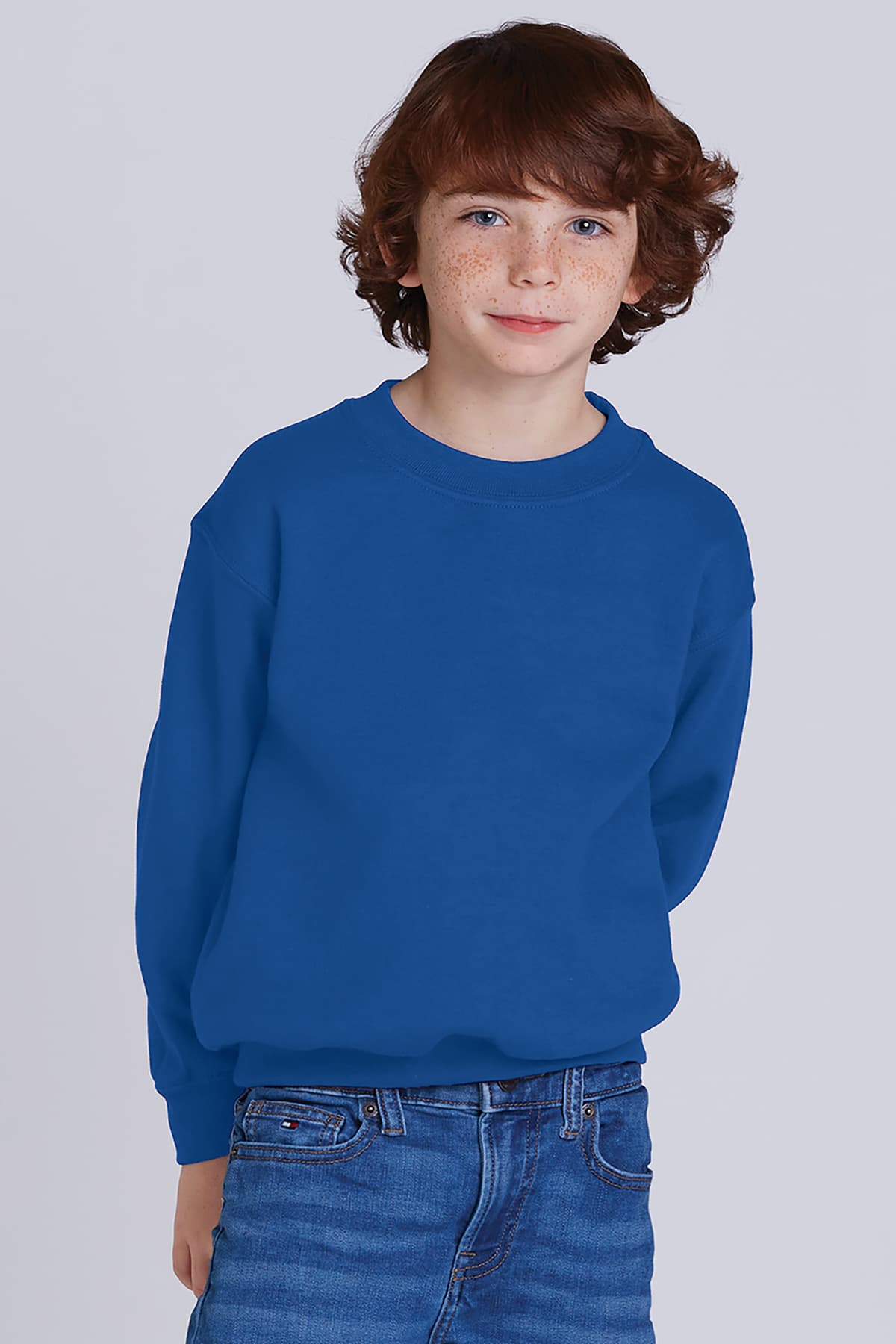 Gildan 18000B Youth Heavy Blend Crewneck Sweatshirt in Forest Green — view 6