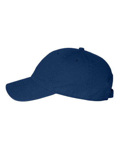 Unstructured '47 Brand Clean Up Cap with adjustable strap and embroidered logo, featuring a casual baseball hat design.